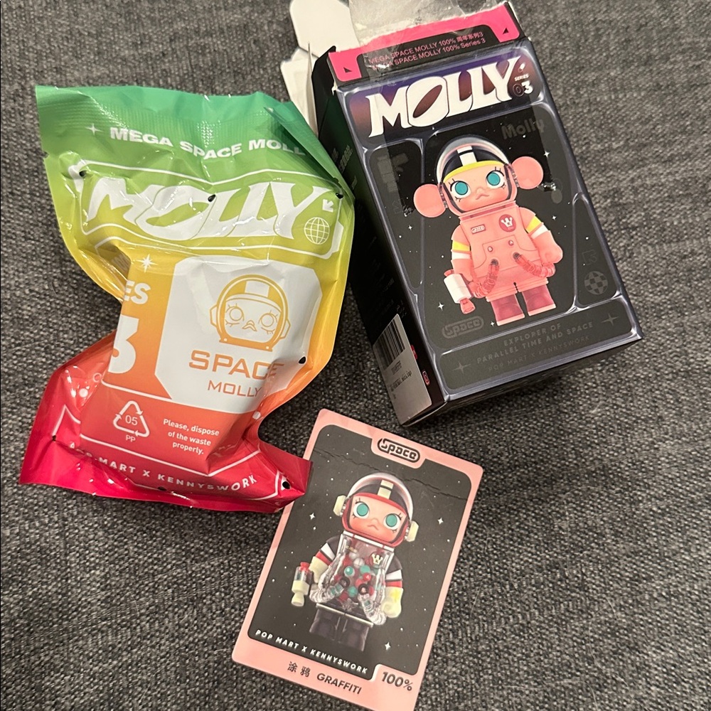 Molly Space Figure Set